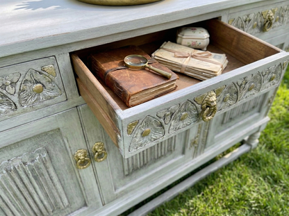Handcrafted Vintage-Style White Sideboard – Rustic Farmhouse Storage Console