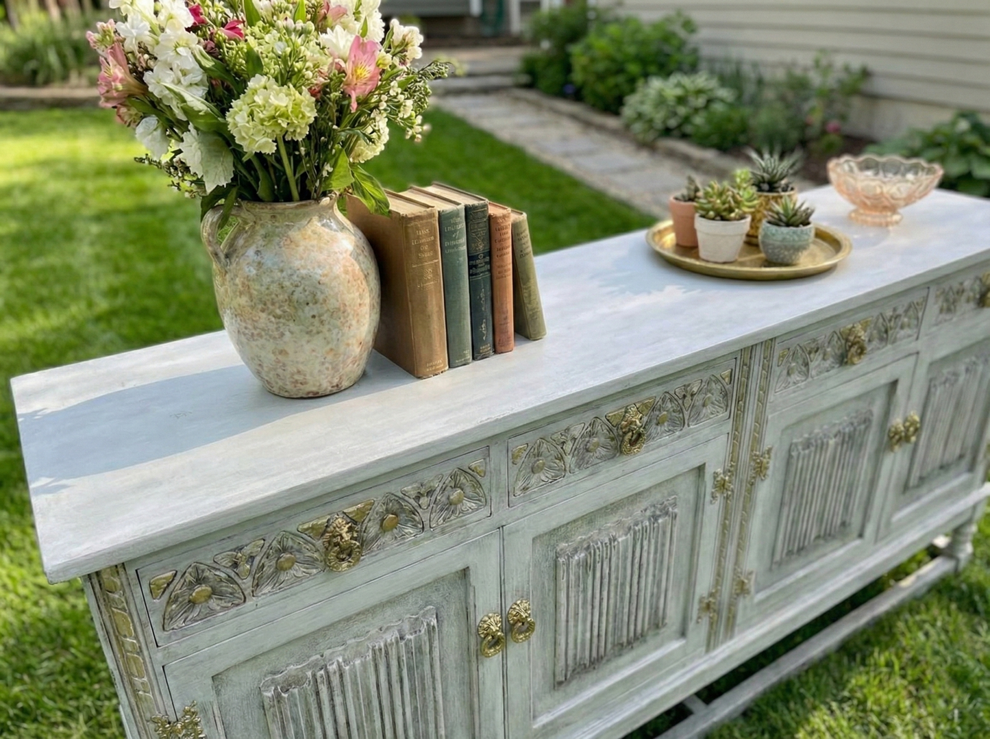 Handcrafted Vintage-Style White Sideboard – Rustic Farmhouse Storage Console