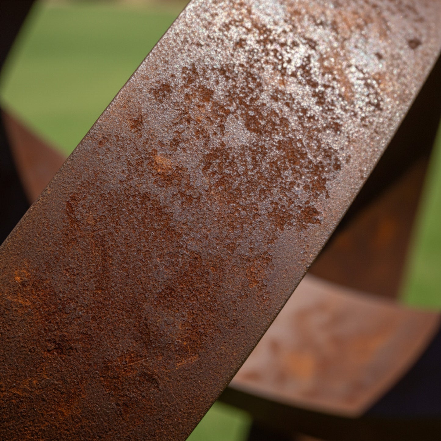 83" Handmade Abstract Interlocking Rings Metal Garden Sculpture